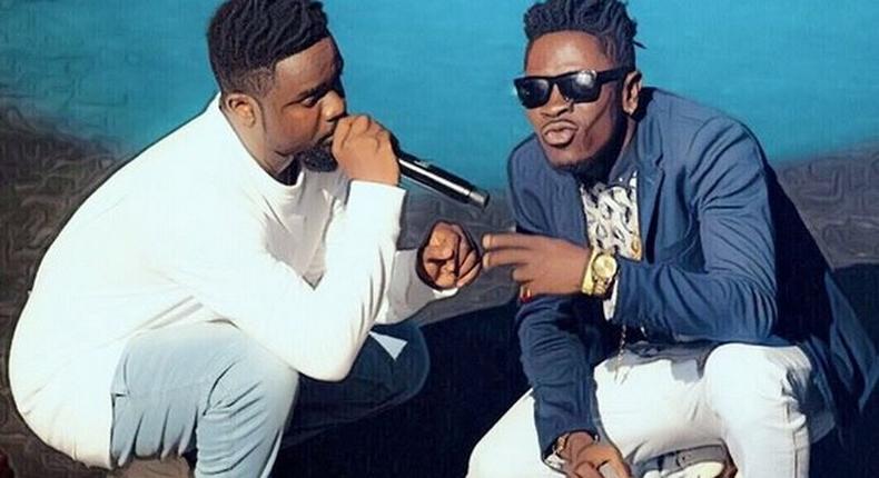 Sarkodie [left] and Shatta Wale [right]