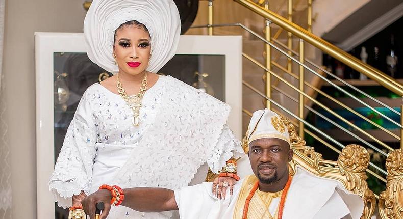 Anjorin and her hubby, Lawal tied the knot back in July. [Instagram/LizzyAnjorinOriginal]