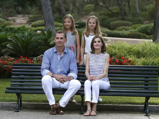 Hiszpańska rodzina królewska na wakacjach