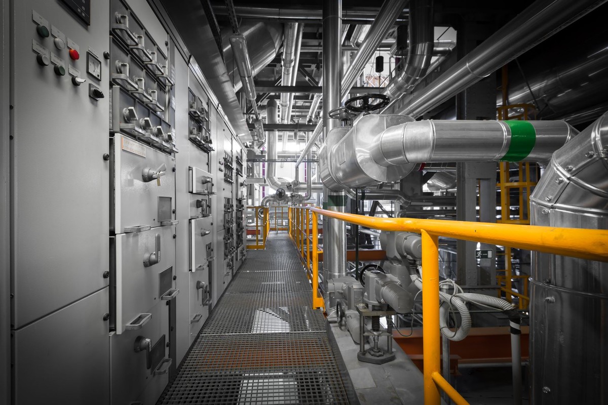 Spadek inwestycji zagranicznych w Polsce. W 2024 r. było o ponad połowę mniej niż rok wcześniej