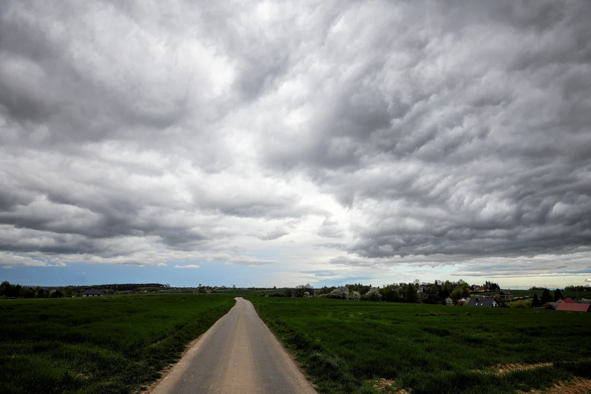 IMGW znów ostrzega przed przymrozkami. Kiedy będzie ciepło? Najnowsza prognoza pogody
