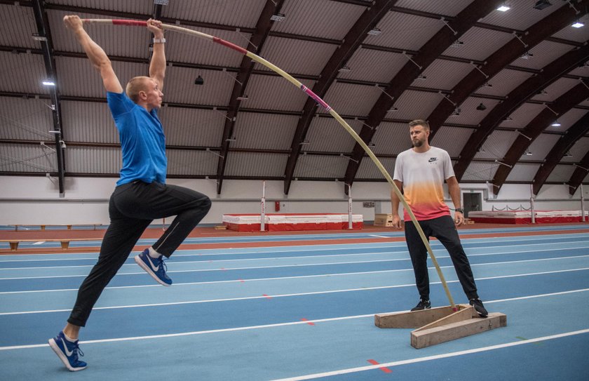 Piotr Lisek. Lekkoatletyka. trening. 2017.12.07