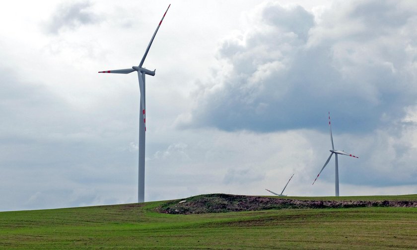 Prąd będzie drożał, bo... rząd ma zieloną energię w nosie! 