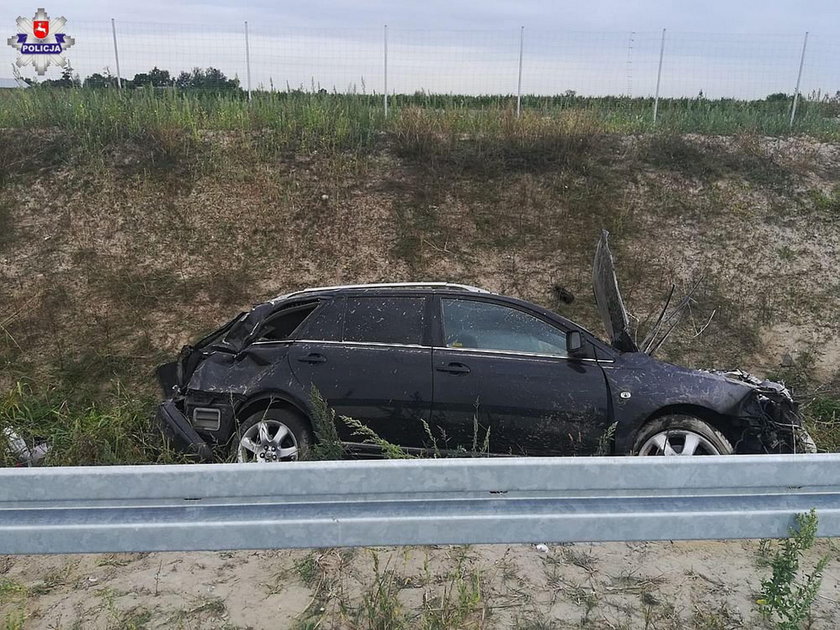 Stara Dąbia: Zobaczył coś na drodze, doszło do wypadku. Zginął 14-latek