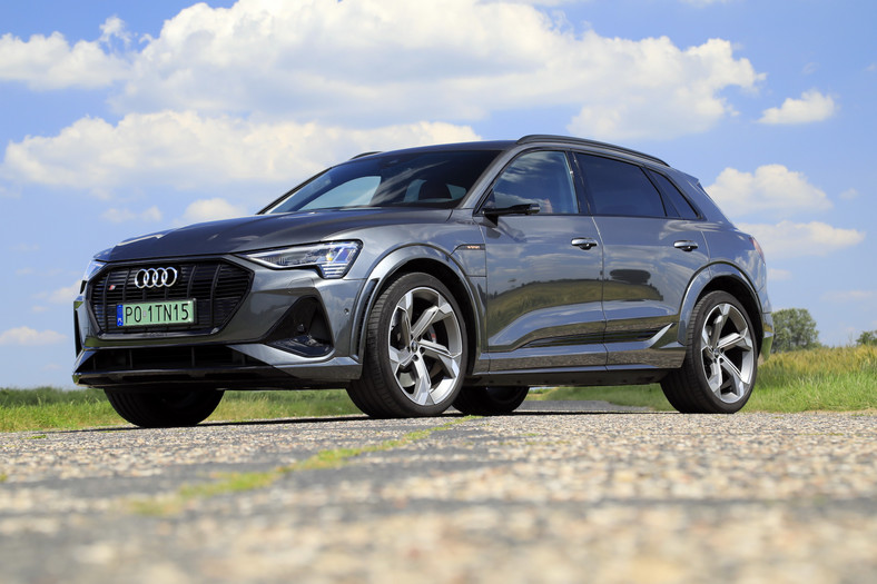 Audi e-tron S (2021)