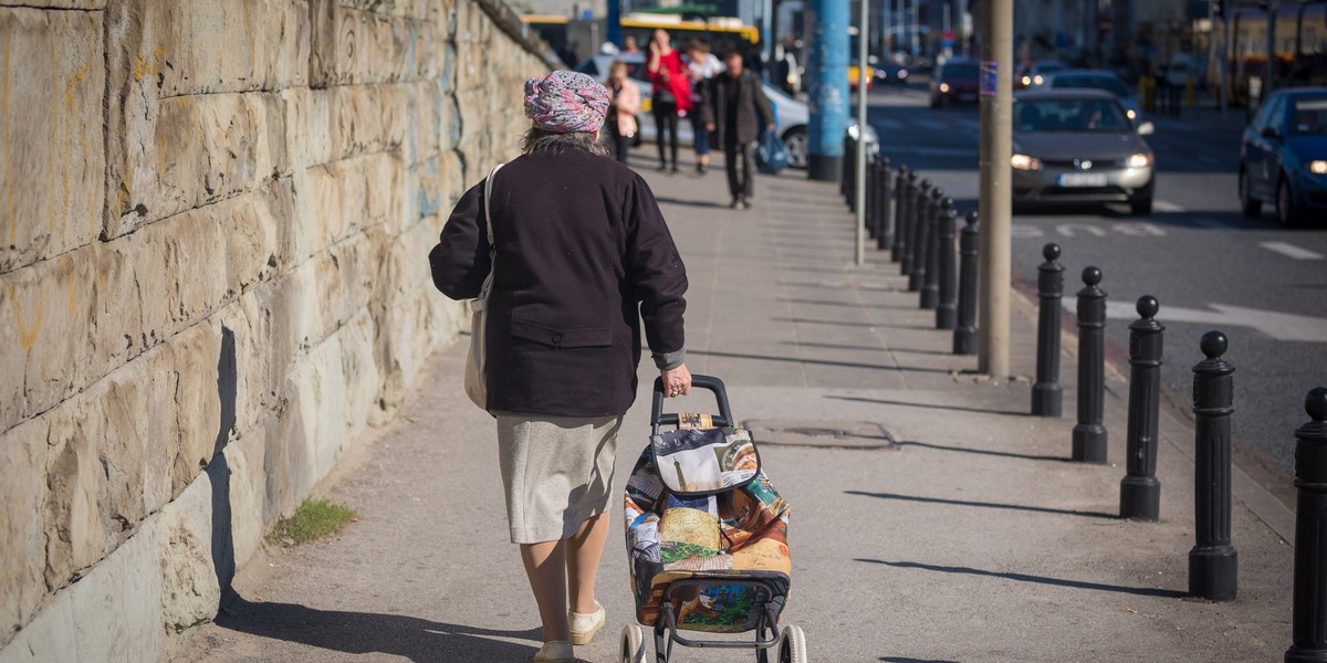 Do komisji przeszedł obywatelski projekt emerytur bez podatku. Jak piszą ekonomiści Citi Handlowego, może mieć on podobny efekt dla gospodarki co 500 plus