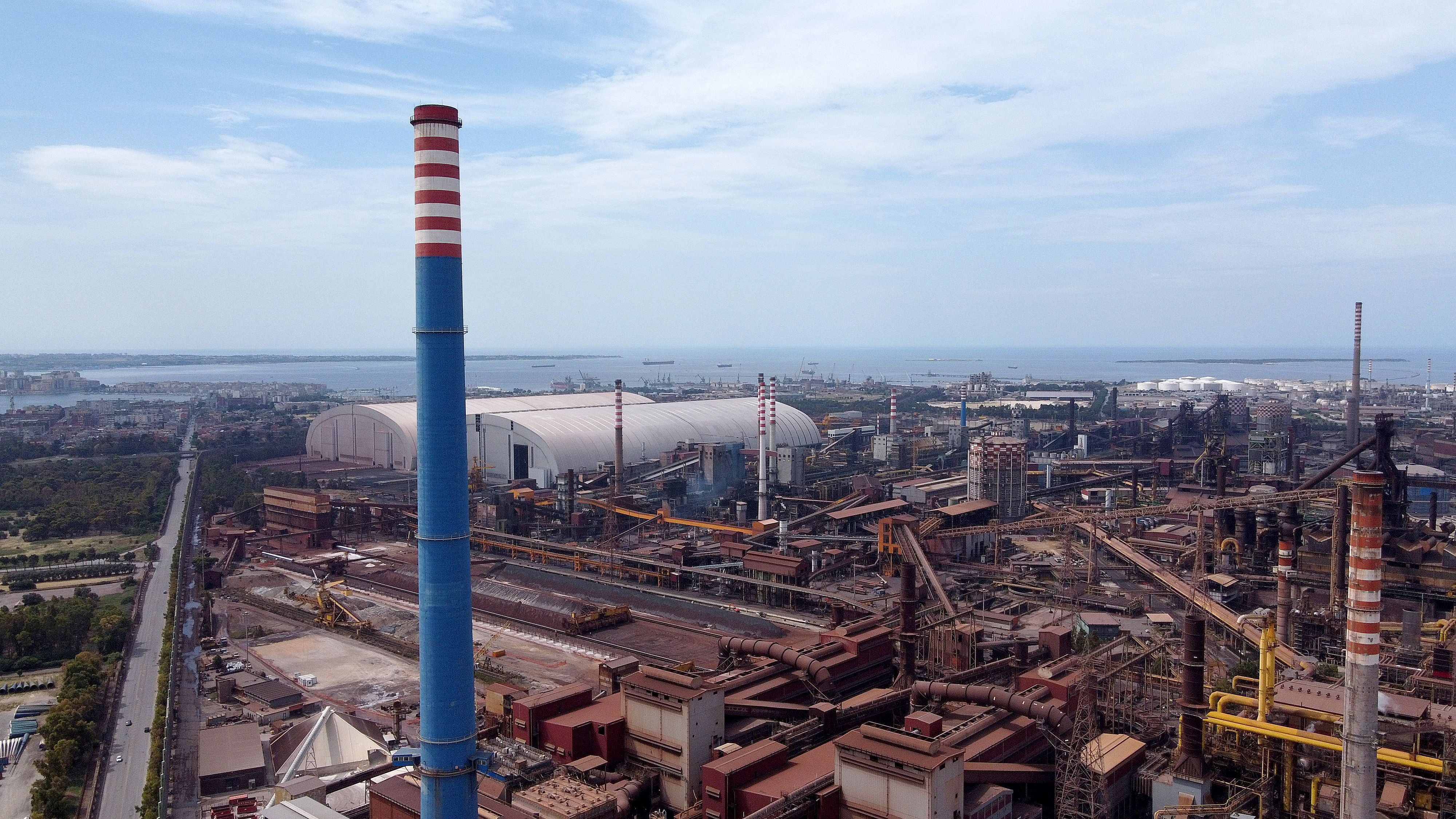 Taranto: associazioni dichiarano stato emergenza ex Ilva