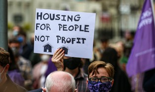 Mieszkaniowa "pandemia" w Europie. Bruksela wkracza do akcji