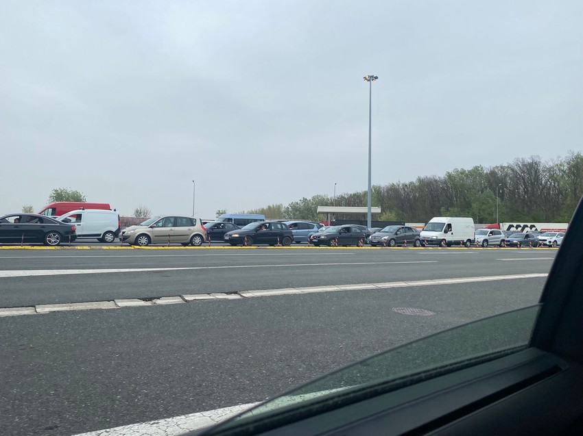 Gužva na ulazu u Hrvatsku