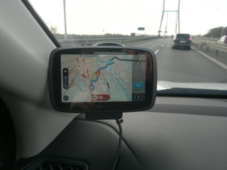 Trasy alternatywne w nowym TomTom z HD Traffic zwykle nie wzbudzały wątpliwości. Ale  i tak nie obyło się bez wpadek.