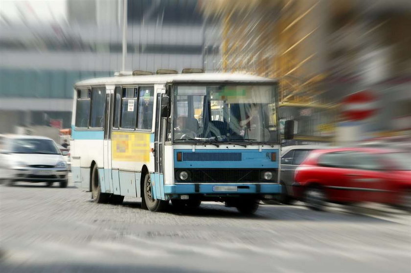 Ukradł autobus, bo chciał przewieźć syna