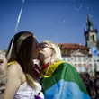 Czeski parlament przegłosował ustawę o równości małżeńskiej