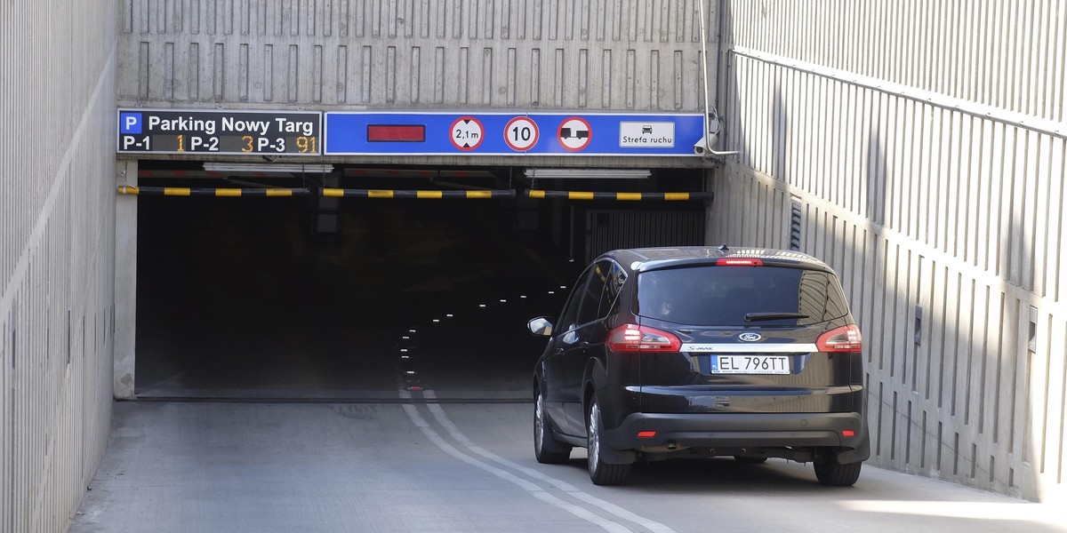 Niektóre parkingi nie są połączone z ITS