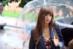 Jak dziś wygląda serialowa Majka? Dawno niewidziana Joanna Osyda zadała szyku na premierze [FOTO]