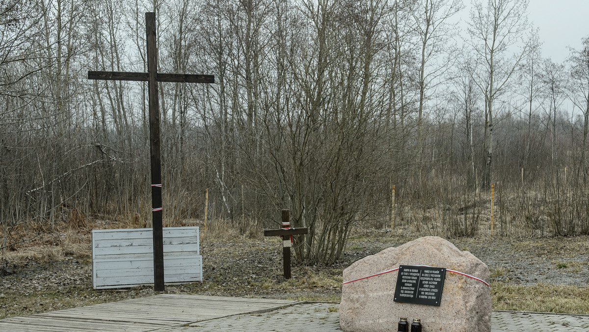 Polska delegacja oddała w Smoleńsku hołd ofiarom katastrofy Tu-154M, w której sześć lat temu zginęło 96 osób. Rodziny ofiar oraz przedstawiciele władz polskich i rosyjskich złożyli wieńce, oraz odmówili modlitwę ekumeniczną.