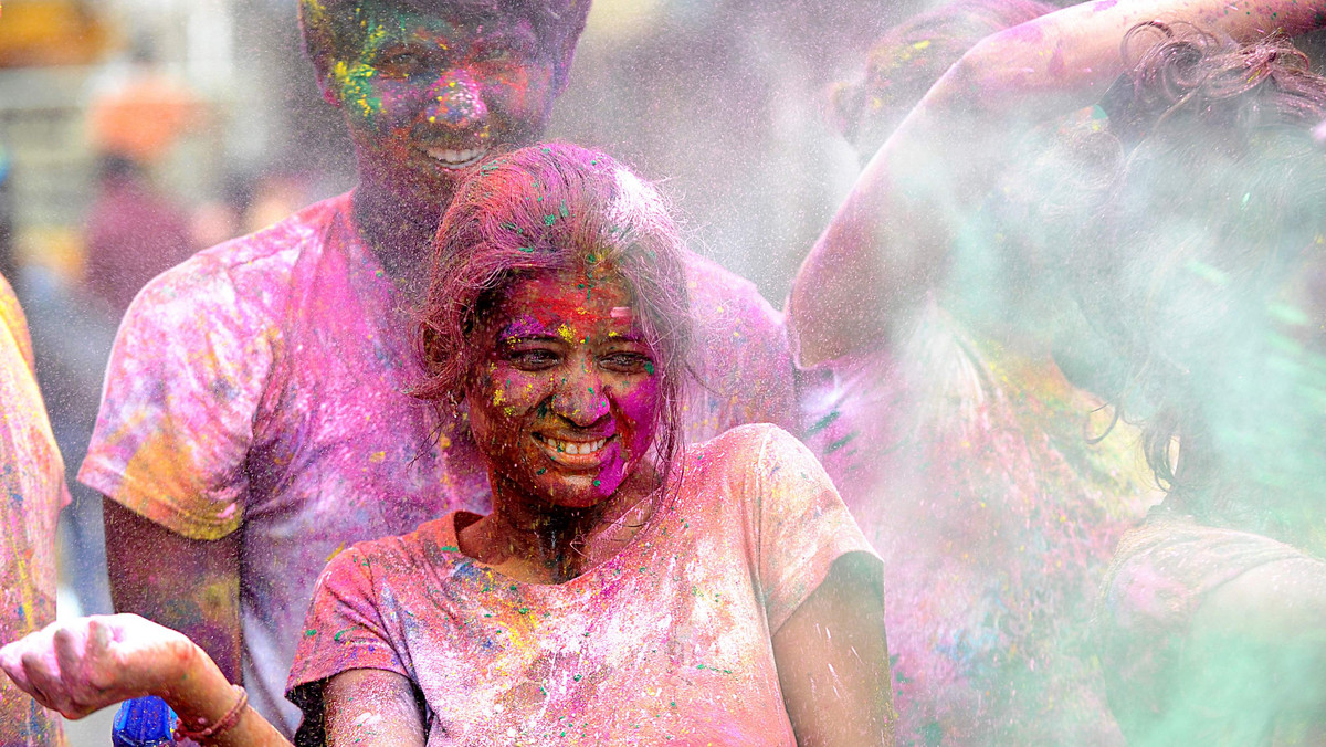 Święto Holi w Indiach. Kolorowe powitanie wiosny