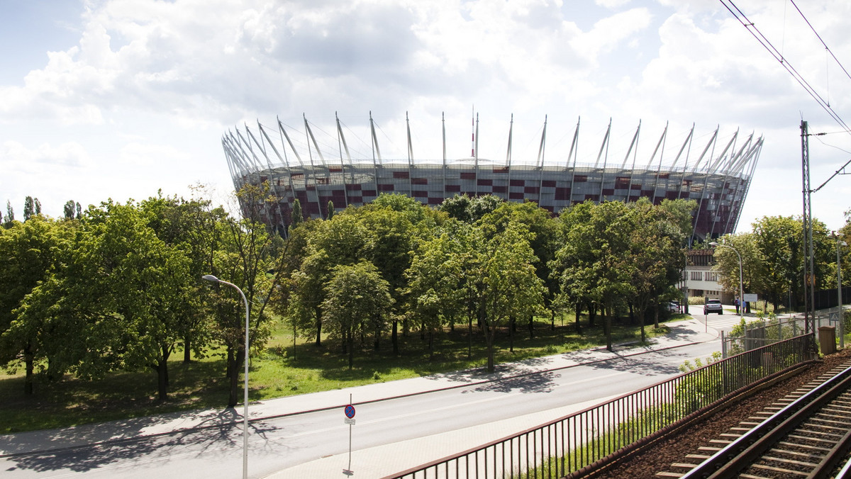 Aż cztery wydarzenia sportowe zablokują część stolicy w najbliższych dniach. Poza maratonami, czeka nas mecz eliminacji piłkarskich Mistrzostw Świata Polska-Kazachstan na PGE Narodowym.