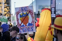 Dążą do utworzenia monarchii w USA. "Nie chcemy Trumpa na króla"