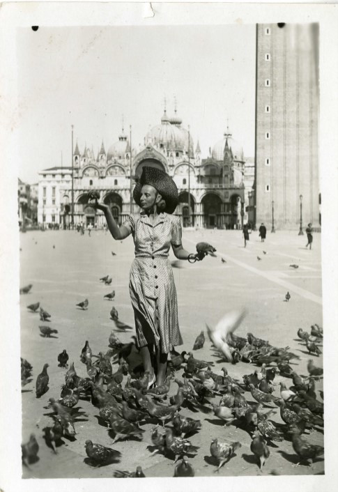 Tamara Łempicka na Placu Świętego Marka w Wenecji (1950)
