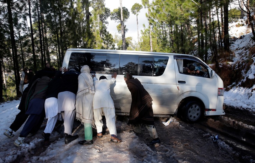 Pakistan snežna oluja