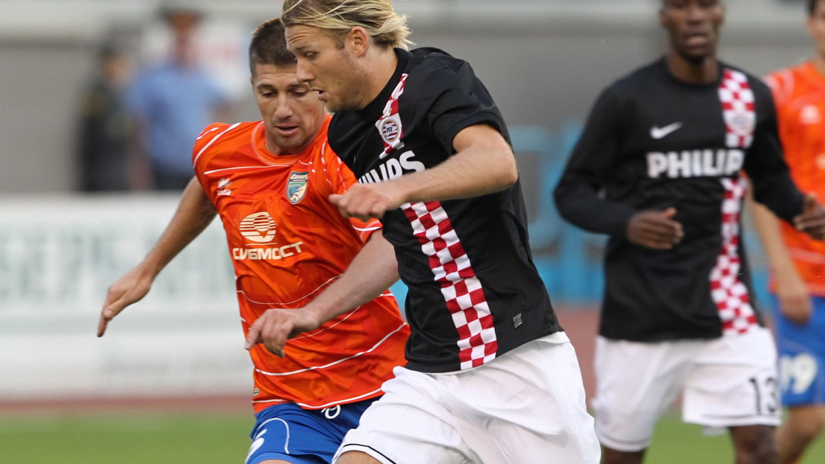 W pierwszym meczu IV rundy eliminacyjnej Ligi Europy rosyjski Sibir Nowosybirsk zwyciężył na własnym obiekcie z PSV Eindhoven 1:0 (0:0) i przybliżył się tym samym do awansu do fazy grupowej rozgrywek.