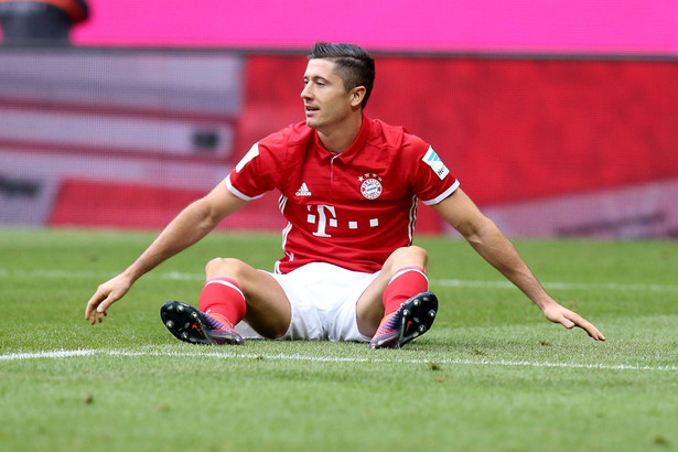 Liga niemiecka: Drugi z rzędu remis Bayernu. Lewandowski mecz zaczął na ławce rezerwowych