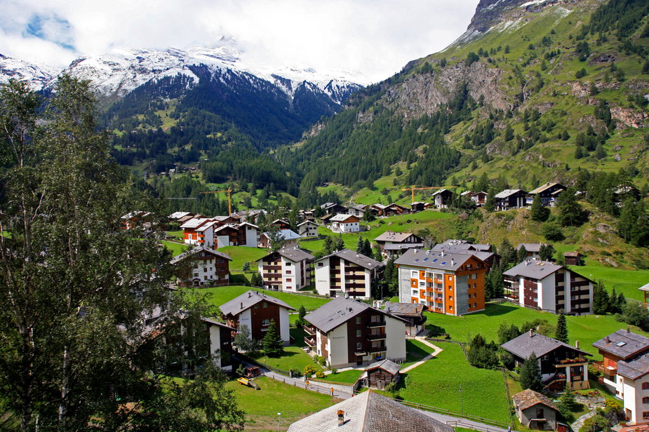 Szwajcarzy rzadko decydują się na zakup domu lub mieszkania.
