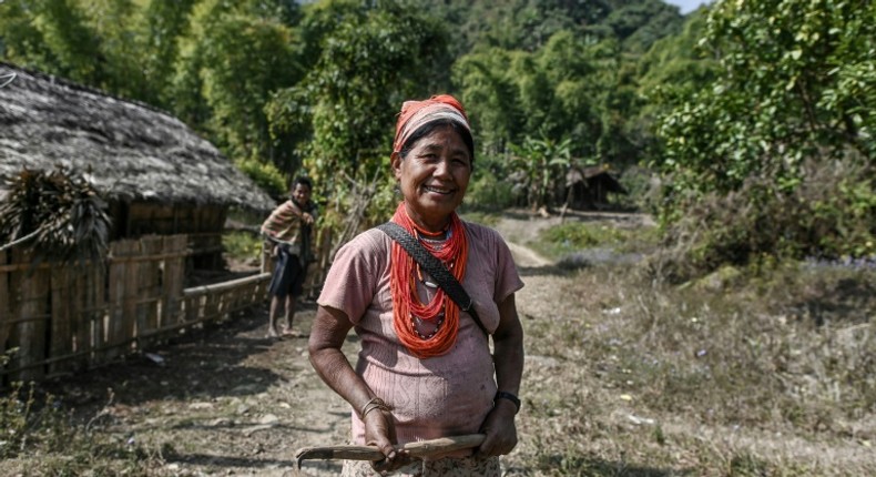 Village shaman Jang Ngon is from a long line of healers in an isolated Myanmar village, but her daughter is turning to modern medicine as a health volunteer