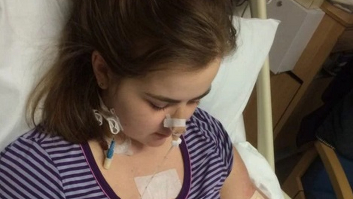 Charlotte Hannibal to 19-letnia studentka z Selston w Wielkiej Brytanii, która była przekonana, że zachorowała na grypę. Niestety już kolejnego dnia zapadła w śpiączkę, a lekarze byli zmuszeni amputować jej obie nogi oraz palce u rąk. Okazało się, że prawdziwą przyczyną jej stanu zdrowia było zapalenie opon mózgowych.