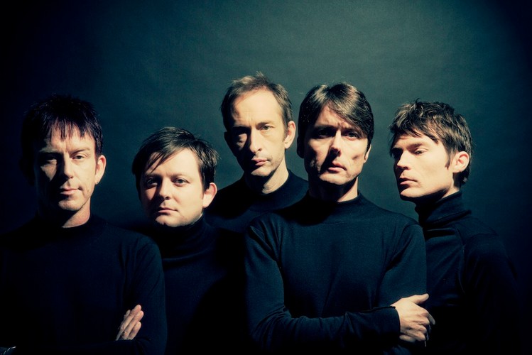 Suede na zdjęciach do 'Bloodsports'