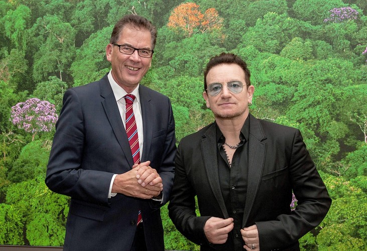 Bono i minister Gerd Mueller