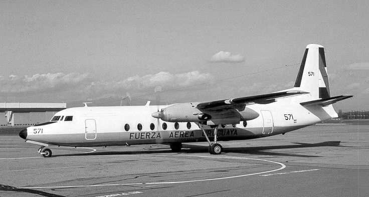 Fairchild FH-227 należący do Urugwajskich Sił Powietrznych, numer 571, fotografia z lata 1972 r.