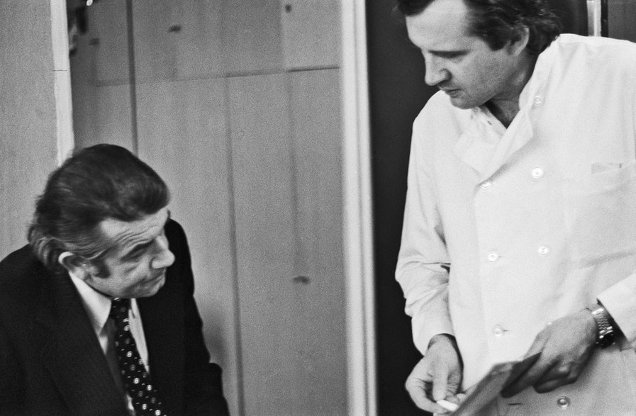 Zbigniew Religa i Marian Zembala w Klinice Kardiochirurgii Wojewódzkiego Ośrodka Kardiologii w Zabrzu, grudzień 1986 r.