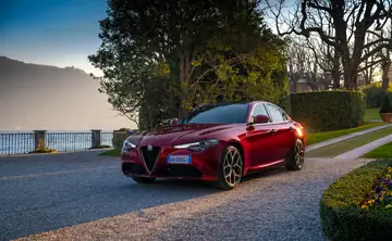 ALFA ROMEO Giulia Business Aut. 2.0 Turbo 200KM 147KW