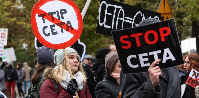 Zaleje nas tania żywność niskiej jakości! Ekspert alarmuje w sprawie CETA