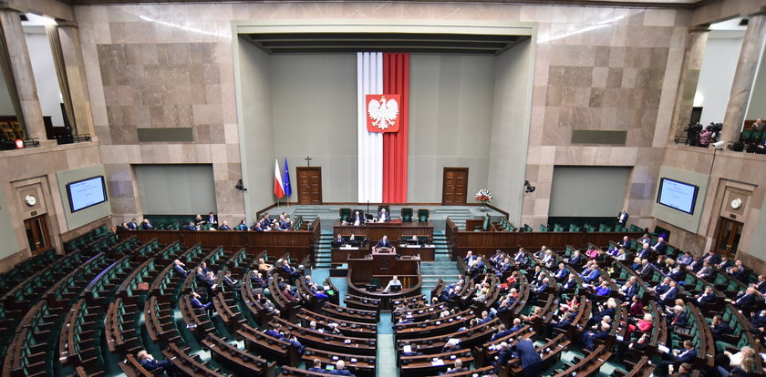 Posłowie zajmą się pieniędzmi chrześniaka byłego prezydenta