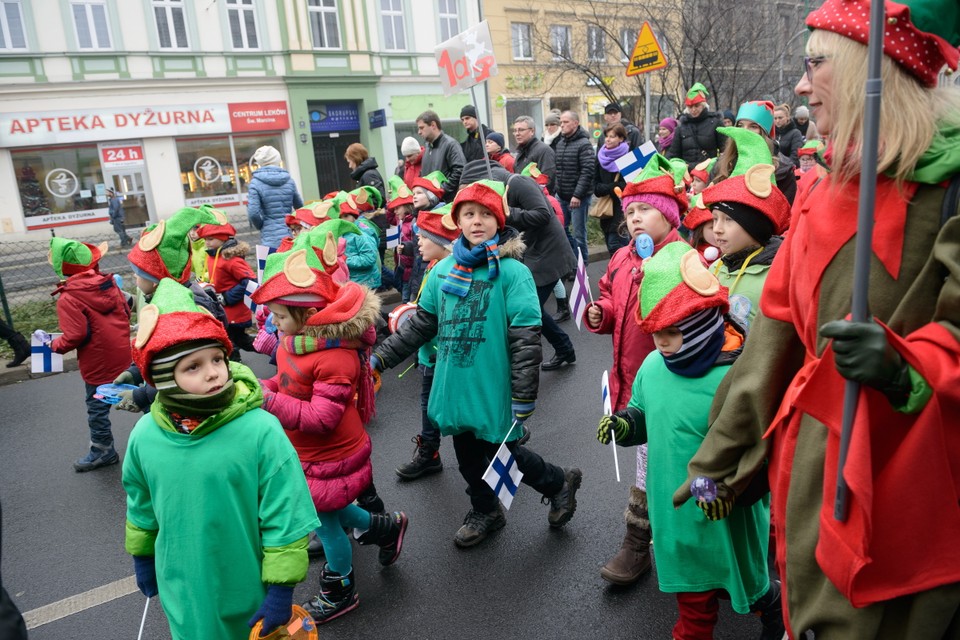 POZNAŃ WIELKI POCHÓD ELFÓW (parada dzieci)