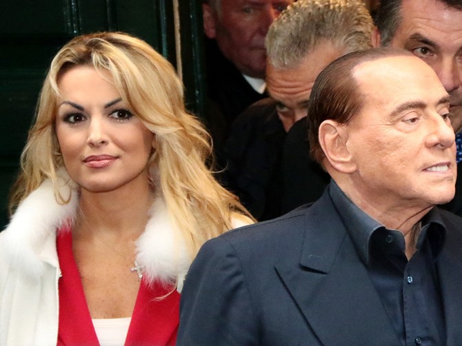 Frančeska Paskale i Silvio Berluskoni