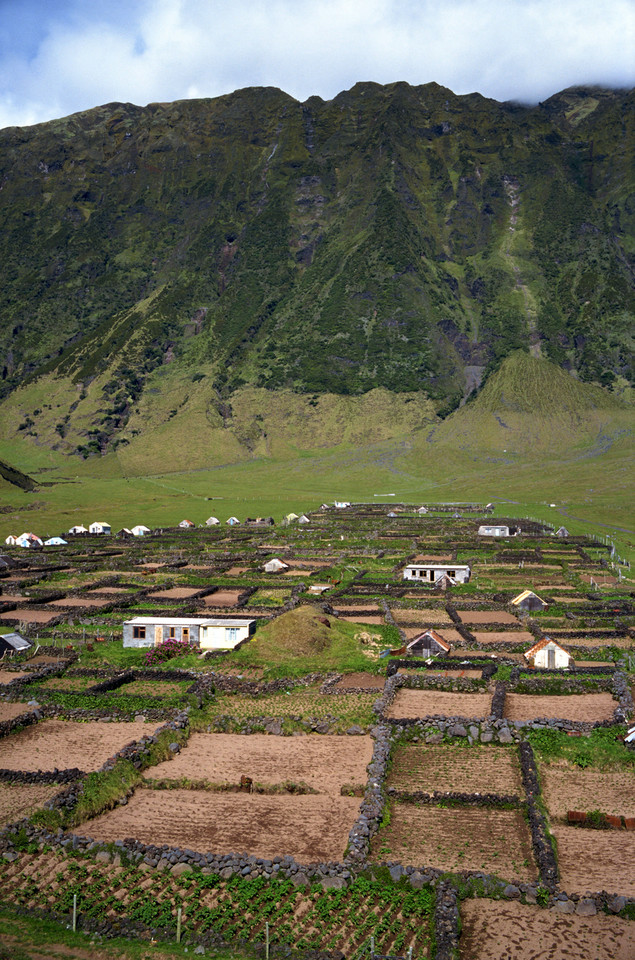 Tristan da Cunha - najbardziej oddalona zamieszkana wyspa na świecie