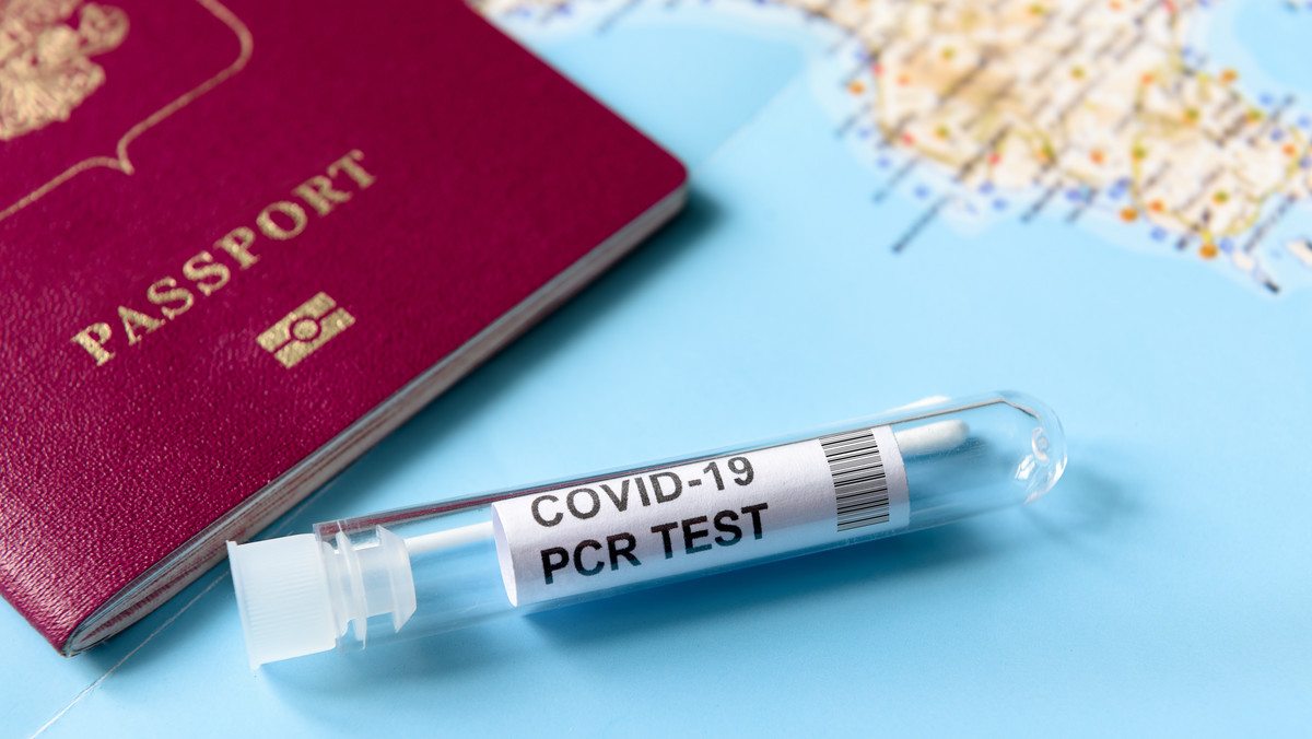 Koronawirus w Indiach. Linie lotnicze oferują testy PCR za 15 zł