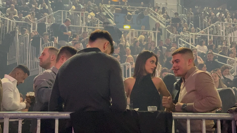 Ćerka Saše Matića na koncertu