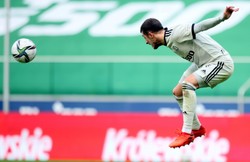 Legia drugi raz z rzędu bez kompletu punktów i gola. Michniewicz wyrzucony na trybuny