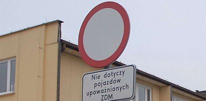 Urzędnicy parkują za darmo