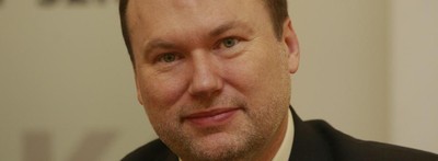 Bierecki rezygnuje z kierowania SKOK-ami. Czego boi się senator PiS?