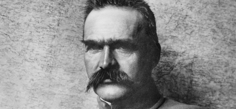 Józef Piłsudski - jak dawny terrorysta w 10 lat stał się żywą legendą