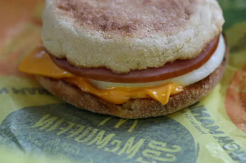 McDonalds dzieli się przepisem na kanapkę McMuffin