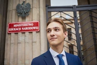 "To była publiczna egzekucja — 45 minut jazdy po mnie". Odszedł ze szkoły, bo bał się, że go zniszczy