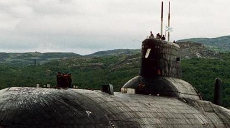 Orosz tengeralattjáróra vadásznak az angolok