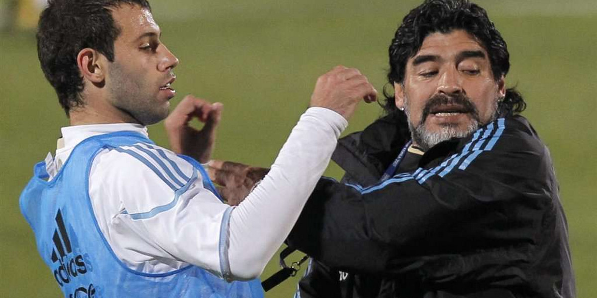 Diego Maradona goni swoich piłkarzy do roboty