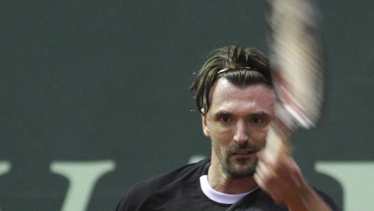 Były chorwacki tenisista Goran Ivanisevic, w parze z rodakiem Marinem Cilicem, odpadł w pierwszej rundzie debla w halowym turnieju ATP Tour na twardych kortach w Zagrzebiu (pula nagród 450 tys. euro). Był to jednorazowy powrót Ivanisevica do grona zawodowców.